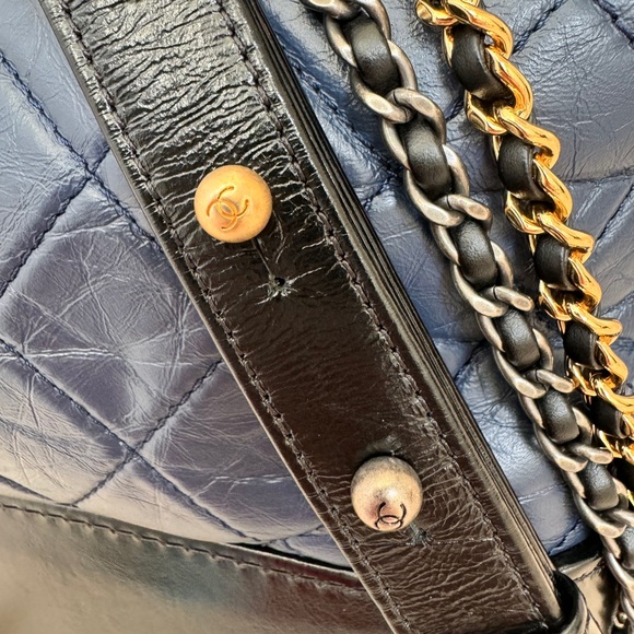 Chanel Gabrielle Aged Calfskin Medium Hobo Bag - Picture 7 of 14